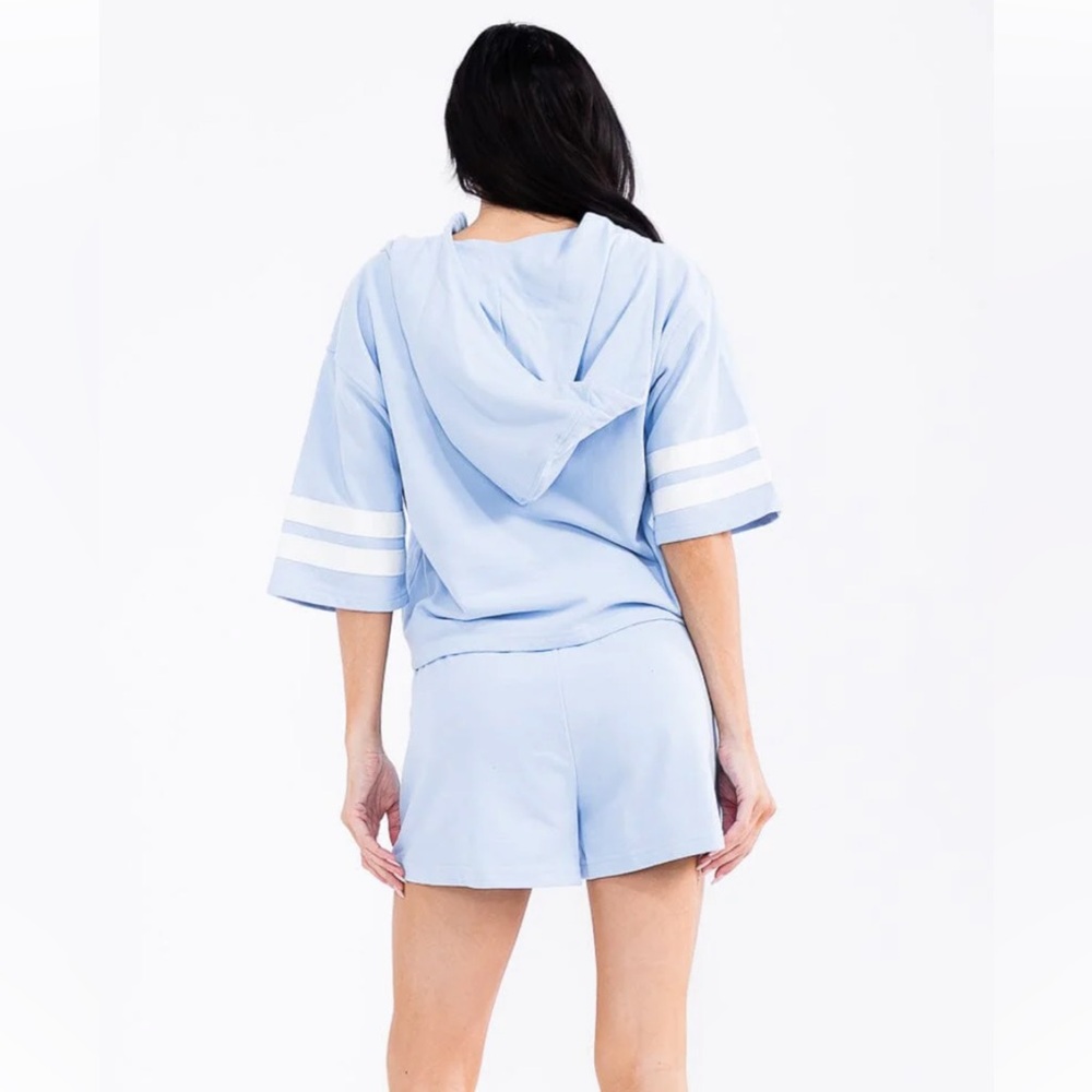 Light Sky Blue Hooded Two-Piece Lounge Set size L - Picture 2 of 9